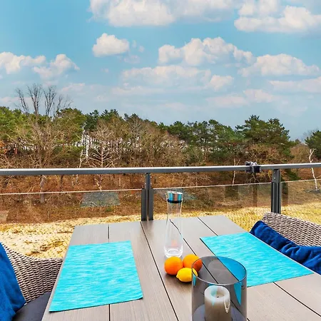 Prora - 2 Strandkoerben Am Strand Und Waschmaschine - Kingfisher Apartment *