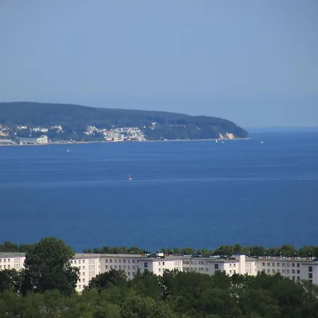 Prora - Mit Dachterrasse, Balkon, 2 Strandkoerben Am Und Waschmaschine - Kingfisher Apartment